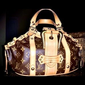 LOUIS VUITTON THEDA